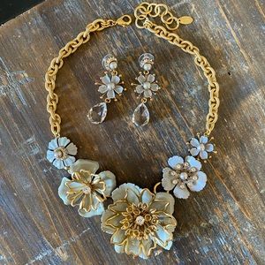 Beautiful Elizabeth Cole Statement Necklace and Earrings.